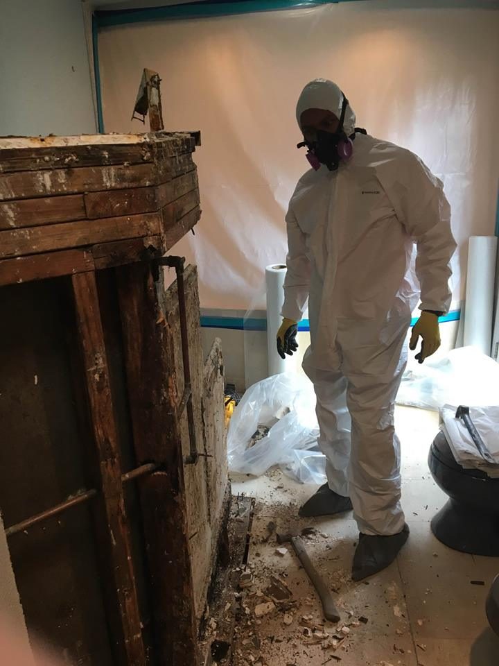 water damage restoration work by 911 Restoration of Des Moines in Des Moines, IA (photo 5 of 5)