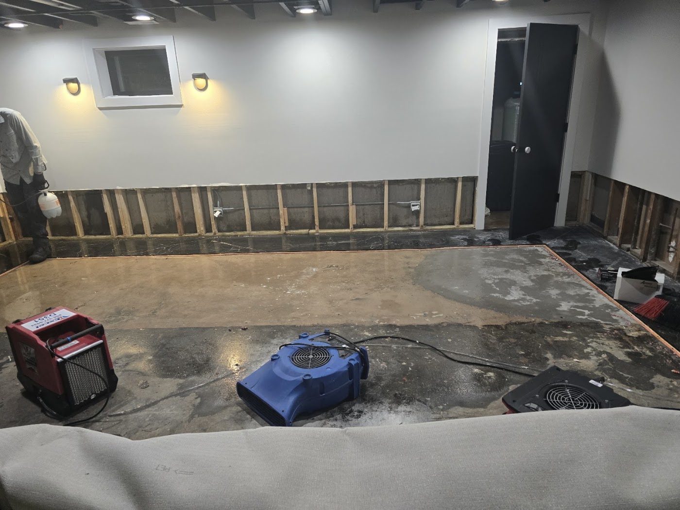 restoration work by Excel Fire And Water Damage Restoration Services in Elk Grove Village, IL (photo 4 of 5)