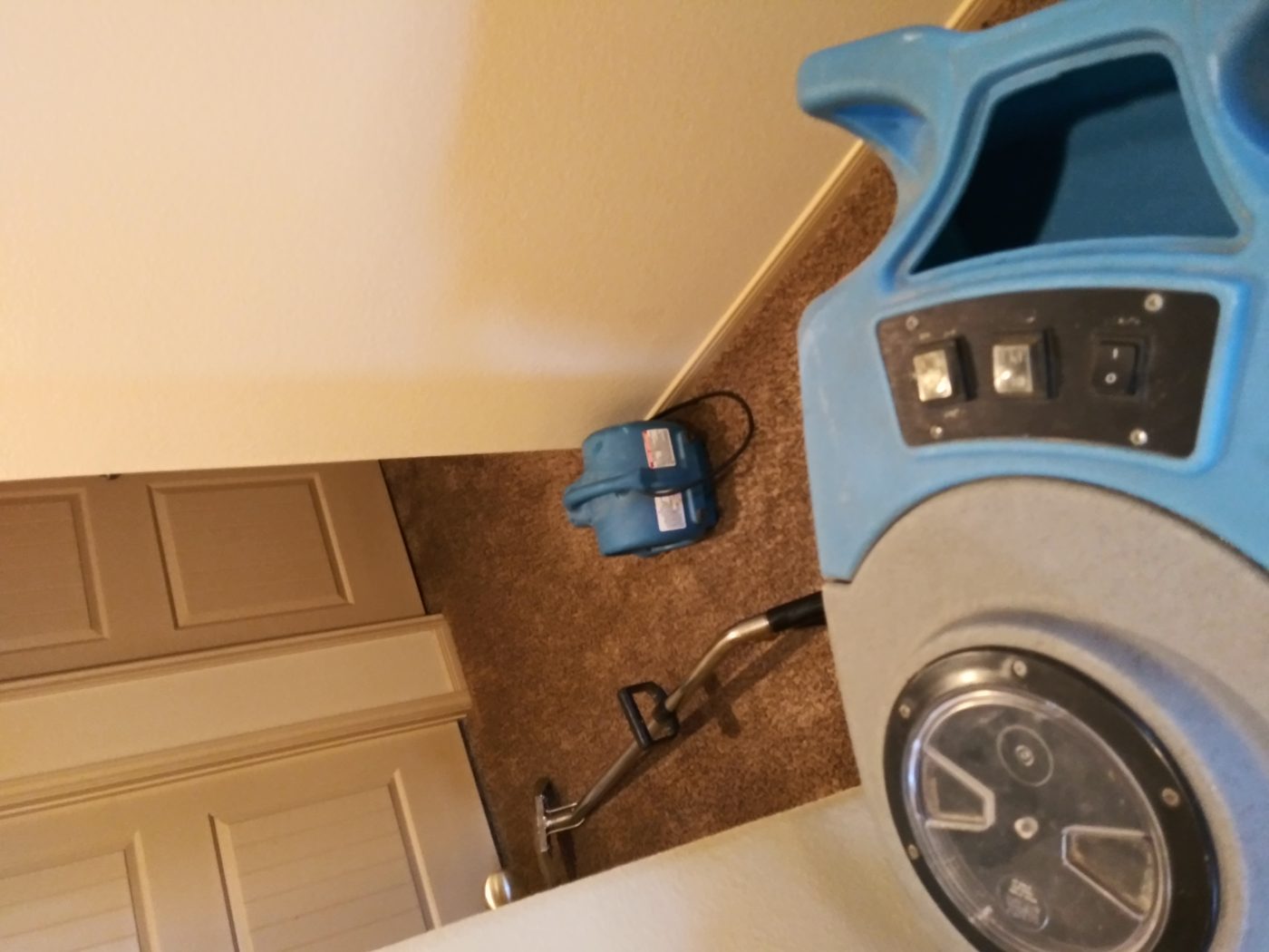 water damage restoration work by i-DRY Restoration in Rosenberg, TX (photo 5 of 8)