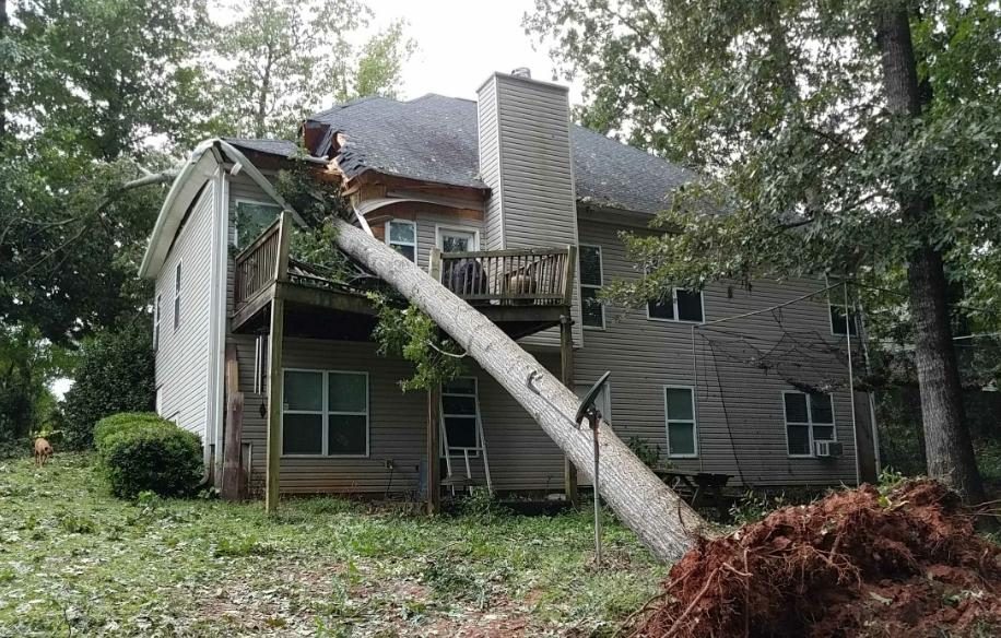 restoration work by IDC Fire and Water in Williamston, SC (photo 4 of 5)