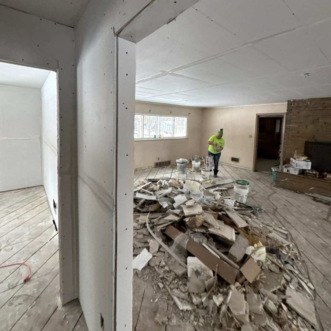 restoration work by Maximum Restoration in Dayton, OH (photo 2 of 5)