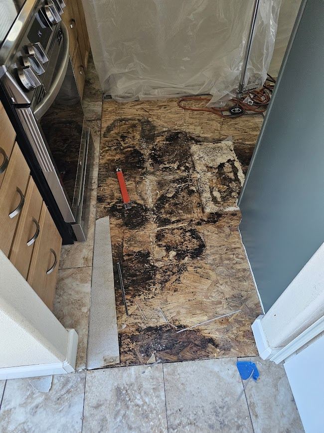 water damage restoration work by Swift Response Restoration in Kennewick, WA (photo 6 of 8)